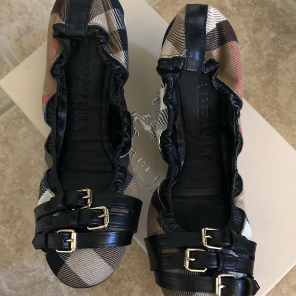 Burberry Falconer Ballet Flats Size 38 - Picture 2 of 4